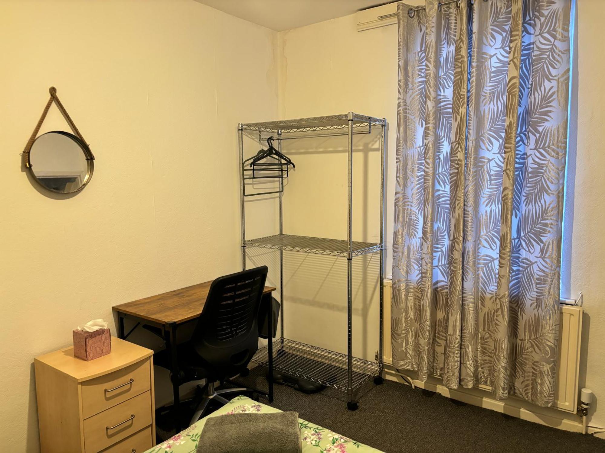 Entire 3 Bedroom House- Free Parking Liverpool Exterior foto
